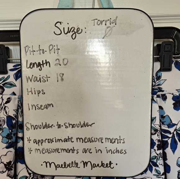 Torrid Blue Flower Skirt Size 0X Floral Pleated Spring Summer - Picture 9 of 9